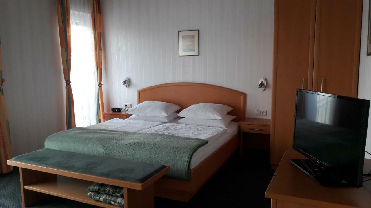 Bed and Breakfast Gastehaus Moser Podersdorf am See Exterior foto