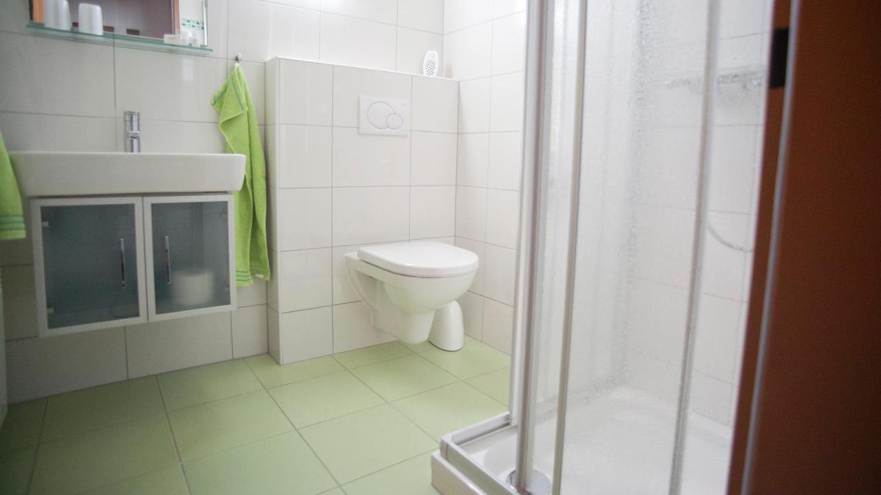 Bed and Breakfast Gastehaus Moser Podersdorf am See Exterior foto
