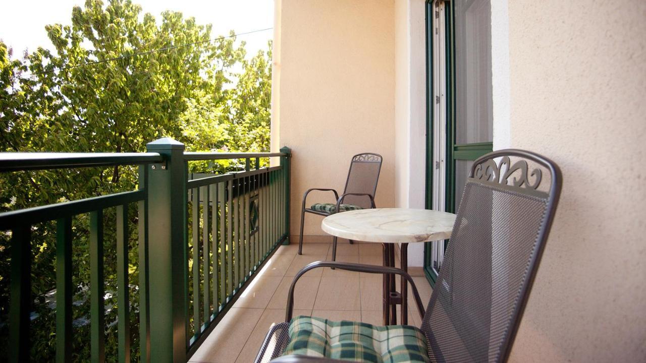 Bed and Breakfast Gastehaus Moser Podersdorf am See Exterior foto